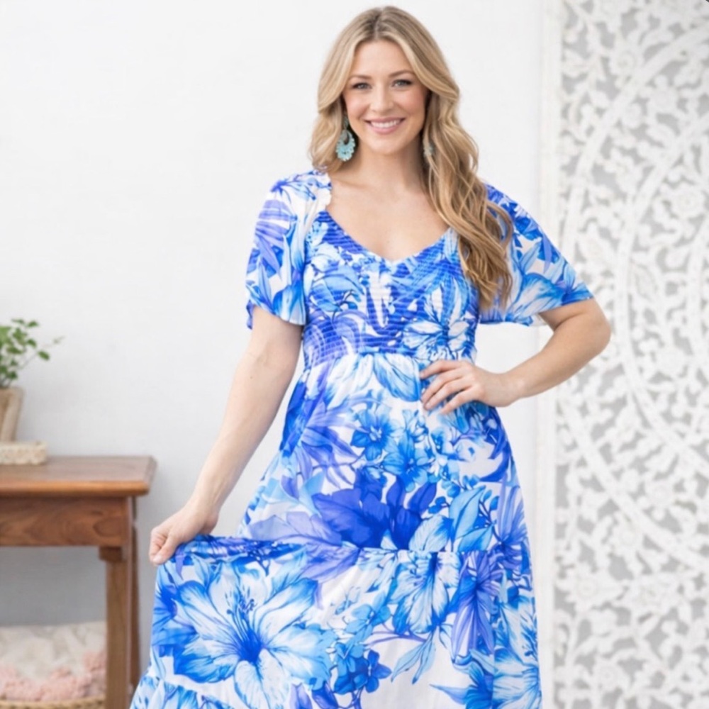 Women's OnetheLand Blue & White Floral Maxi Dress M